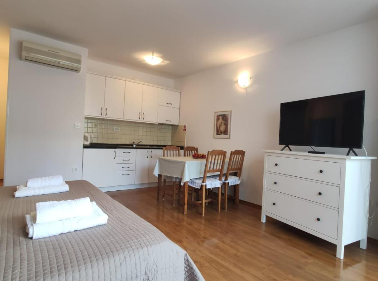 Ivana Apartman 2 Crikvenica Esterno foto